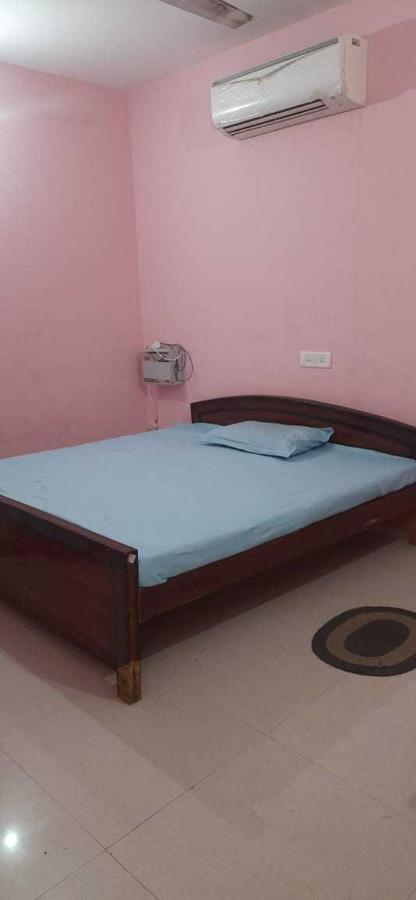 Oyo Hotel Ss Grand ลัคเนา ภายนอก รูปภาพ